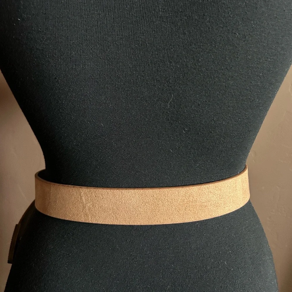 Antique gold Stylish Camel Belt with Gold Buckle NWT OSFA